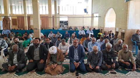 تصاویر/ اقامه نماز جمعه بلورد