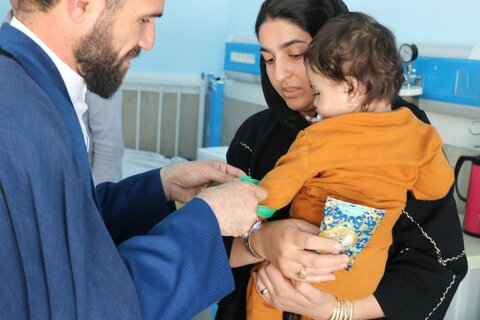 تصاویر/ استقبال مردم خونگرم مهاباد از کاروان زیر سایه خورشید