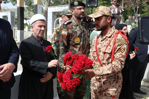 تصاویر/ استقبال مردم خونگرم مهاباد از کاروان زیر سایه خورشید