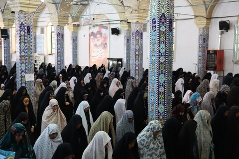 تصاویر/ اقامه نماز جمعه ماهان