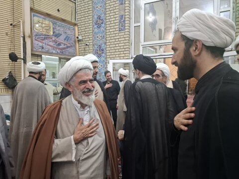 تصاویر/ حضور نماینده ولی فقیه درکاشان درسالگردشهادت آیت الله سلیمانی