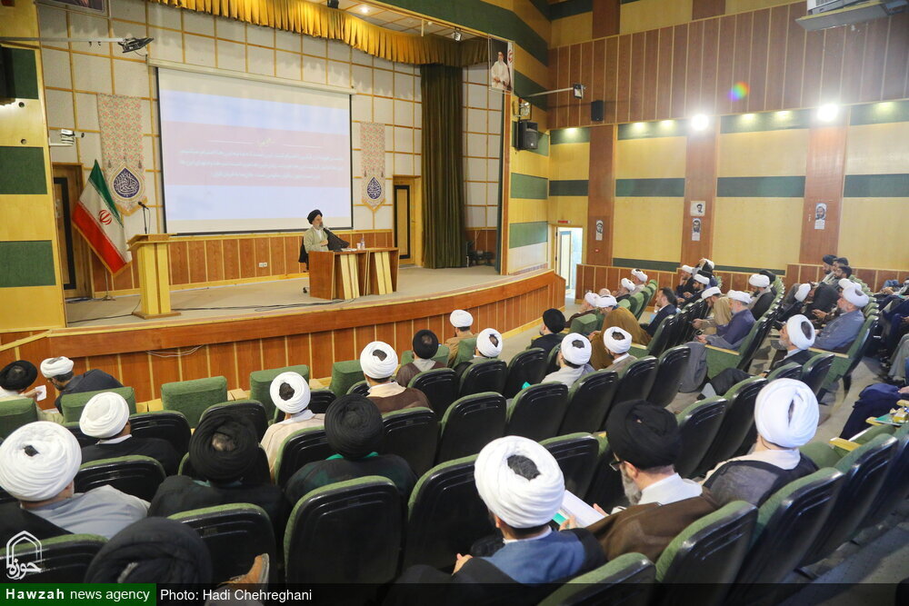 Homenaje a los profesores del Corán en el Seminario de Qom + Fotos