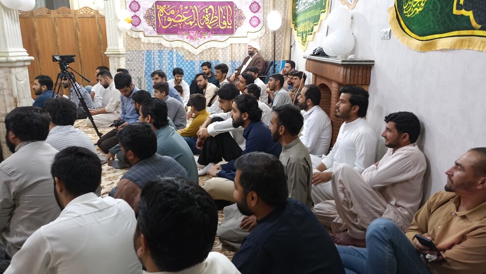 حوزہ علمیہ الولایہ قم میں عشرۂ کرامت کی مناسبت سے جشن کا اہتمام