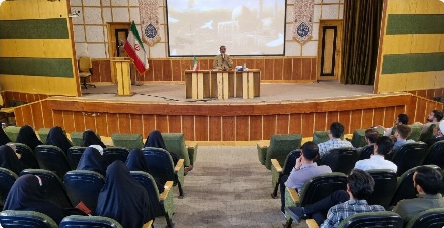 جنگ روایت‌ها سخت‌تر از جنگ سخت است، برای جهاد آماده باشید