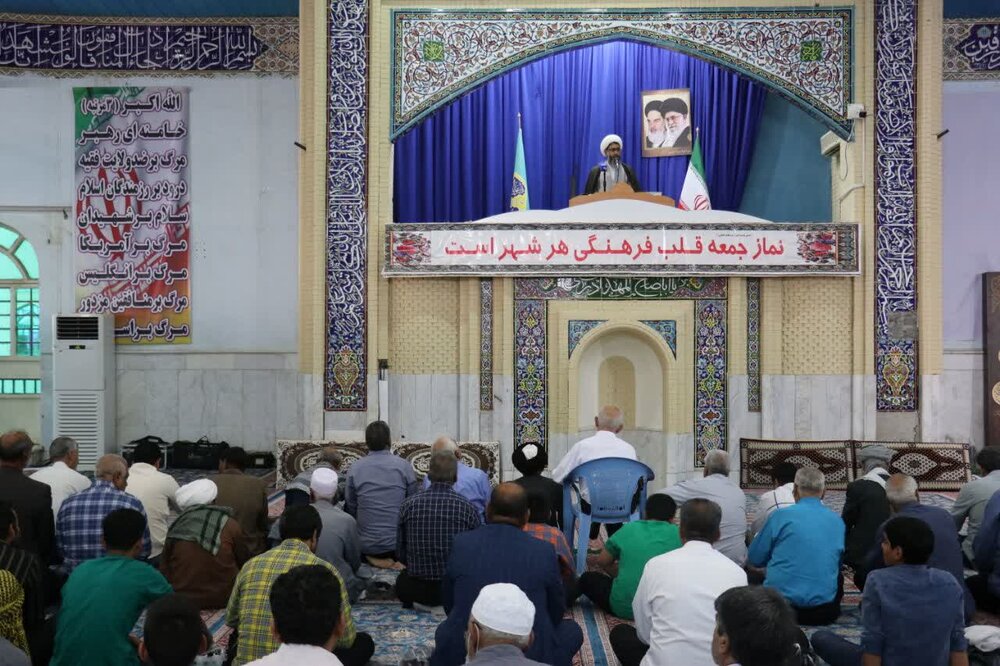 مسئولان از هرگونه فساد مالی و اداری پرهیز کنند/ گزارش فساد وظیفه شرعی است