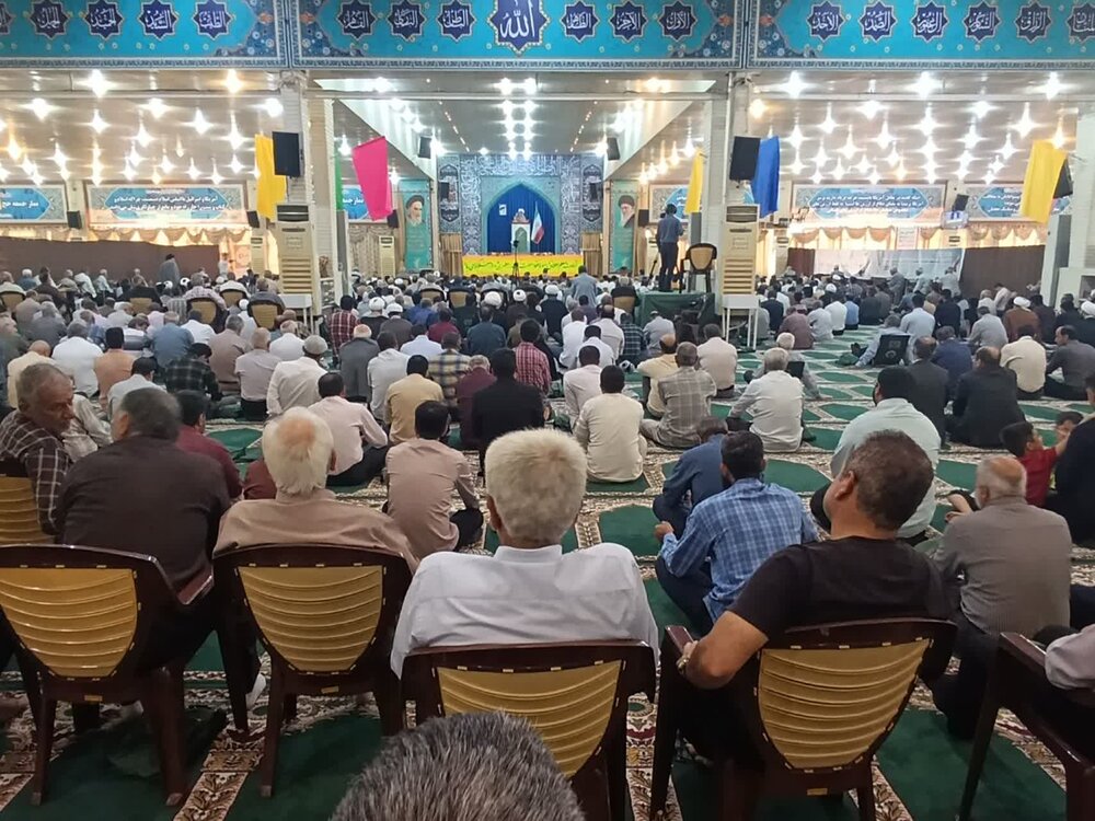 معلمان افسران فرهنگ‌سازی جامعه هستند