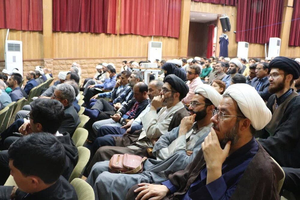 تصاویر/ آغاز نشست محله های مسجد محور استان مرکزی