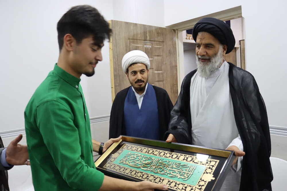 دیدار کادر اتحادیه انجمن های اسلامی دانش آموزان استان با نماینده ولی فقیه در خوزستان