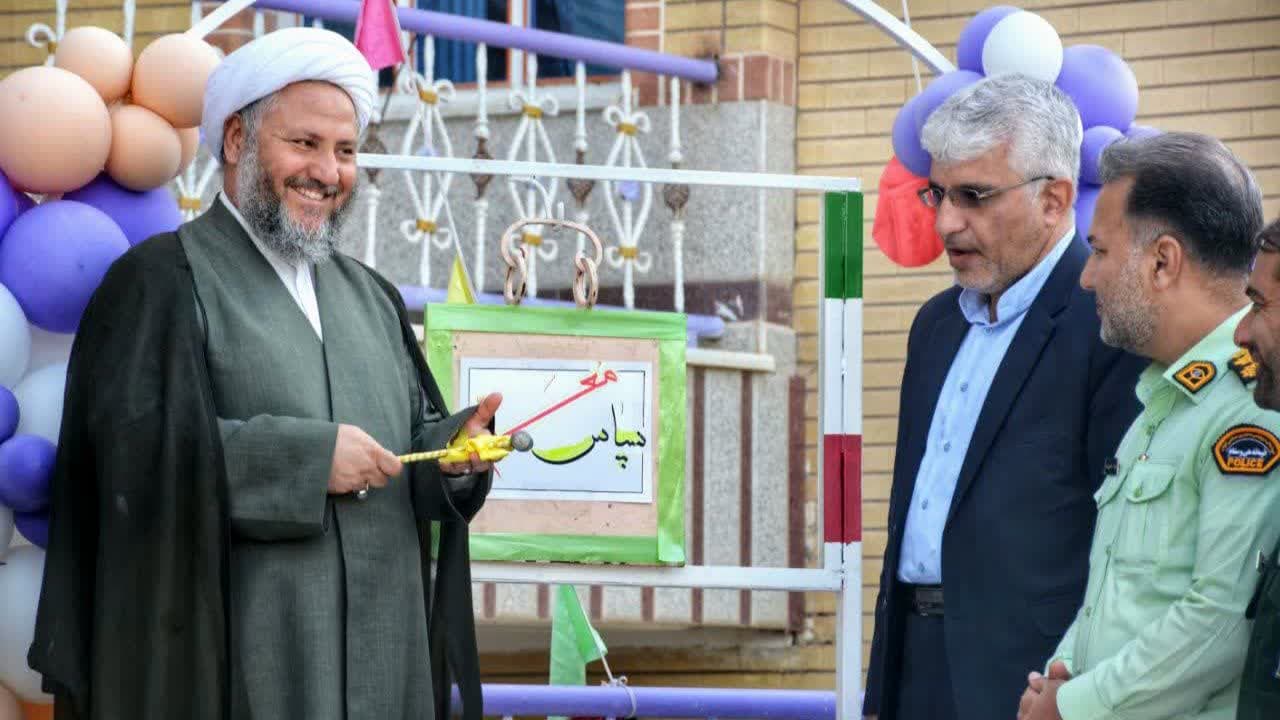 زنگ «سپاس معلم» در آران و بیدگل نواخته شد+تصاویر