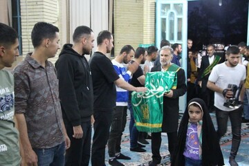 متبرک شدن پایگاه هوانیروز شهید وطن‌پور اصفهان به پرچم بارگاه حضرت معصومه(س)+ عکس