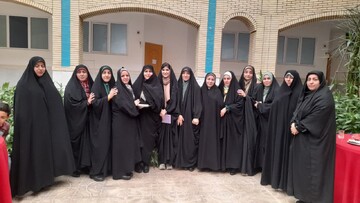 تصاویر/ تقدیر از مربیان مهد و پیش دبستانی وابسته به مدرسه علمیه فاطمه الزهرا(س)ساوه