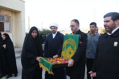 تصاویر/ تجلیل از معلمان با حضور خدام رضوی