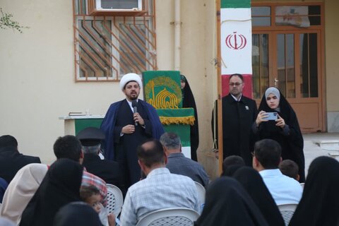 تصاویر/ تجلیل از معلمان با حضور خدام رضوی