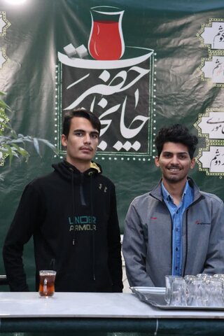 تصاویر/ برپایی چایخانه رضوی در برزک کاشان