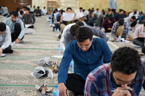 تصاویر/ برگزاری آزمون استعداد‌های برتر طلاب کشور