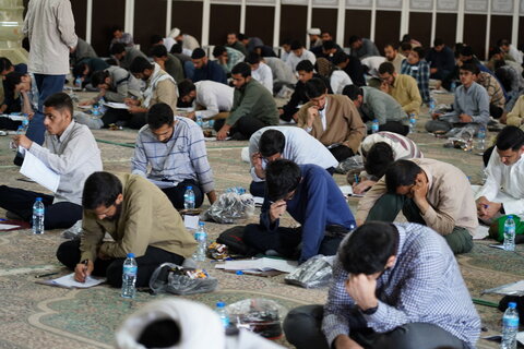 تصاویر/ برگزاری آزمون استعداد‌های برتر طلاب کشور