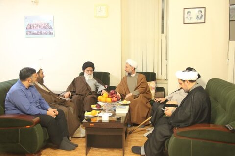 تصاویر /بر گزاری امتحانات اساتید از سه استان زنجان ، گیلان و قزوین در مرکز مدیریت حوزه علمیه استان قزوین برگزارشد