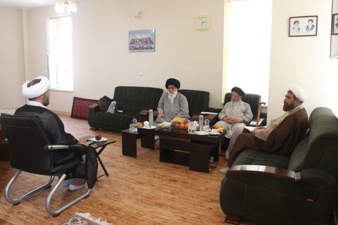 تصاویر /بر گزاری امتحانات اساتید از سه استان زنجان ، گیلان و قزوین در مرکز مدیریت حوزه علمیه استان قزوین برگزارشد