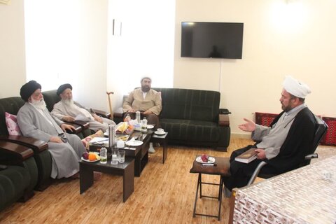 تصاویر /بر گزاری امتحانات اساتید از سه استان زنجان ، گیلان و قزوین در مرکز مدیریت حوزه علمیه استان قزوین برگزارشد