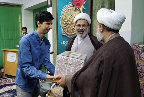 تصاویر/ تقدیر از اساتید و طلاب موفق مدرسه شهید ثانی(ره)