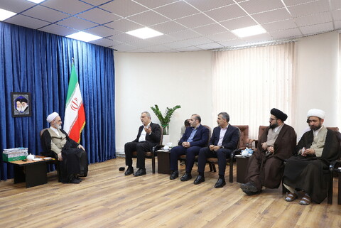 تصاویر/ دیدار شهردار تهران با آیت الله اعرافی