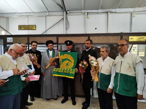 تصاویر/ ورود خدام حرم رضوی به کاشان