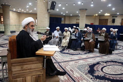 تصاویر / تجلیل شاگردان از استاد حوزه