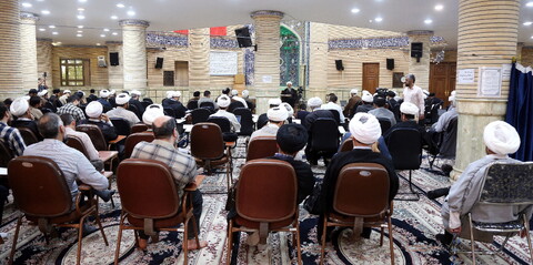 تصاویر / تجلیل شاگردان از استاد حوزه