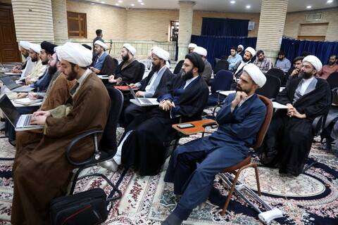 تصاویر / تجلیل شاگردان از استاد حوزه