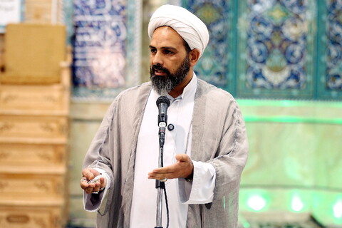 تصاویر / تجلیل شاگردان از استاد حوزه