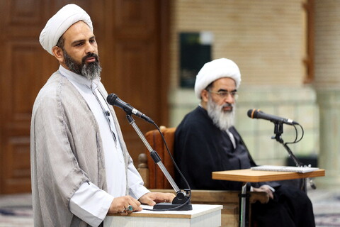 تصاویر / تجلیل شاگردان از استاد حوزه