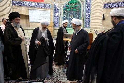 تصاویر / تجلیل شاگردان از استاد حوزه