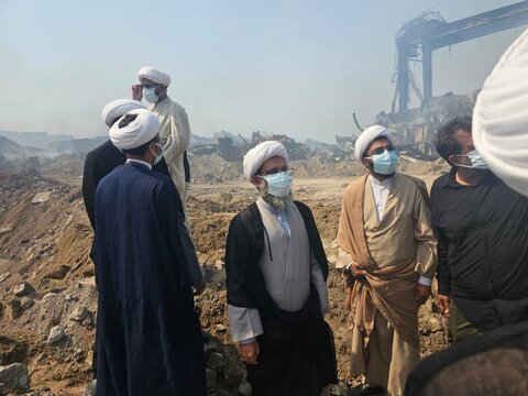 تصاویر/ بازید مدیر حوزه علمیه استان هرمزگان از اسکله شهید رجایی بندرعباس