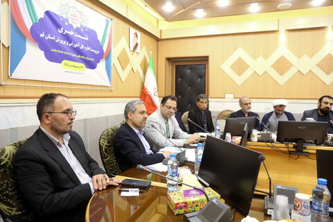 تصاویر/ نشست خبری مدیر کل آموزش و پرورش استان قم