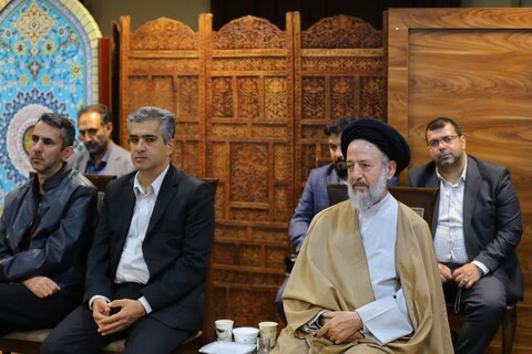 تصاویر/ دیدار مدیران و کارگزاران حج تمتع استان آذربایجان شرقی با امام جمعه تبریز