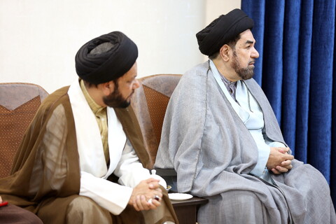 تصاویر/ دیدار جمعی از علمای شیعه هندوستان با آیت الله اعرافی