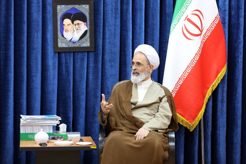 تصاویر/ دیدار جمعی از علمای شیعه هندوستان با آیت الله اعرافی