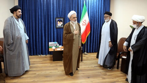 تصاویر/ دیدار جمعی از علمای شیعه هندوستان با آیت الله اعرافی