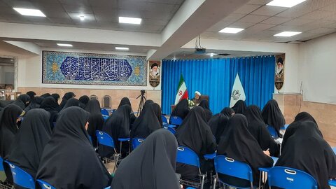 تصاویر/ جلسه اخلاق طلاب مدرسه علمیه الزهرا (س) ارومیه