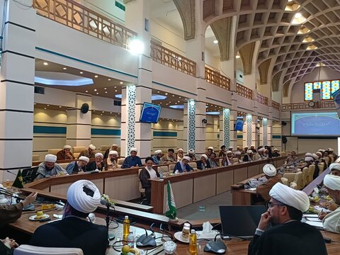 تصاویر| همایش ائمه جمعه فارس با حضور رئیس شورای سیاست گذاری ائمه جمعه کشور
