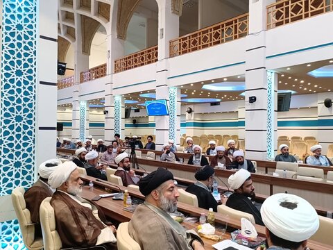 تصاویر| همایش ائمه جمعه فارس با حضور رئیس شورای سیاست گذاری ائمه جمعه کشور