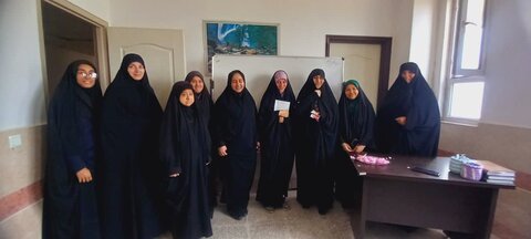 تصاویر/جشن روز دختر همراه با تجلیل از اساتید مدرسه علمیه فاطمه المعصومه دلیجان