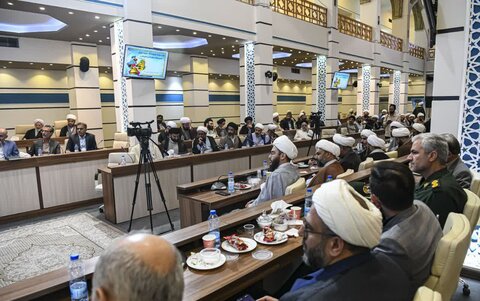 تصاویر| نشست مشترک شورای فرهنگ عمومی و توسعه قرآنی فارس