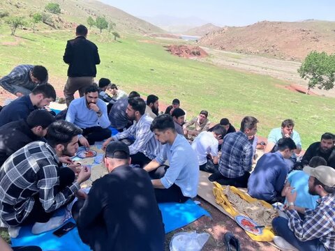 تصاویر/ اردوی یک روزه طلاب مدرسه علمیه امام رضا (ع) میاندوآب