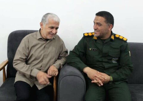 تصاویر/ تجلیل فرمانده و پاسداران سپاه دیر از معلمان