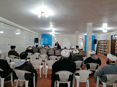 تصاویر/ کارگاه توانمندسازی ائمه جماعات مساجد و دستگاه های اجرایی شهرستان خوی