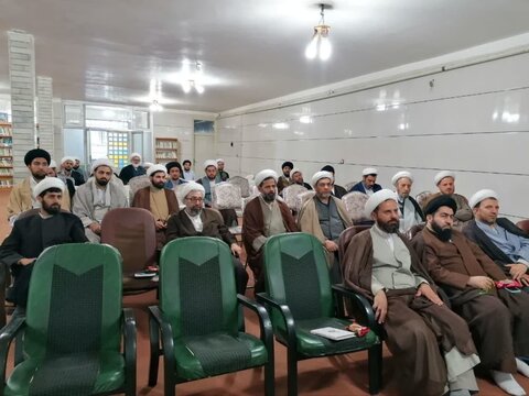 تصاویر/ کارگاه توانمندسازی ائمه جماعات مساجد و دستگاه های اجرایی شهرستان خوی