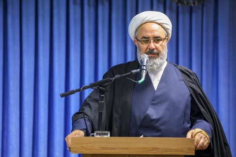 تصاویر | دیدار فرمانده، معاونین و نمایندگی ولی فقیه در سپاه عاشورا با نماینده ولی فقیه در استان