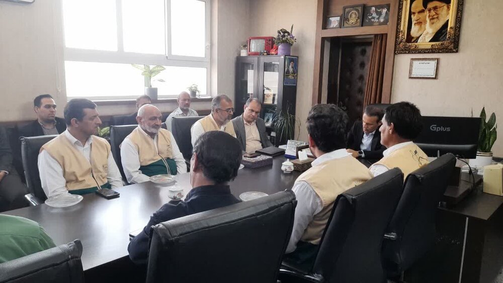 آیین سپاس معلم به همت خادمیاران آران و بیدگلی برگزار شد