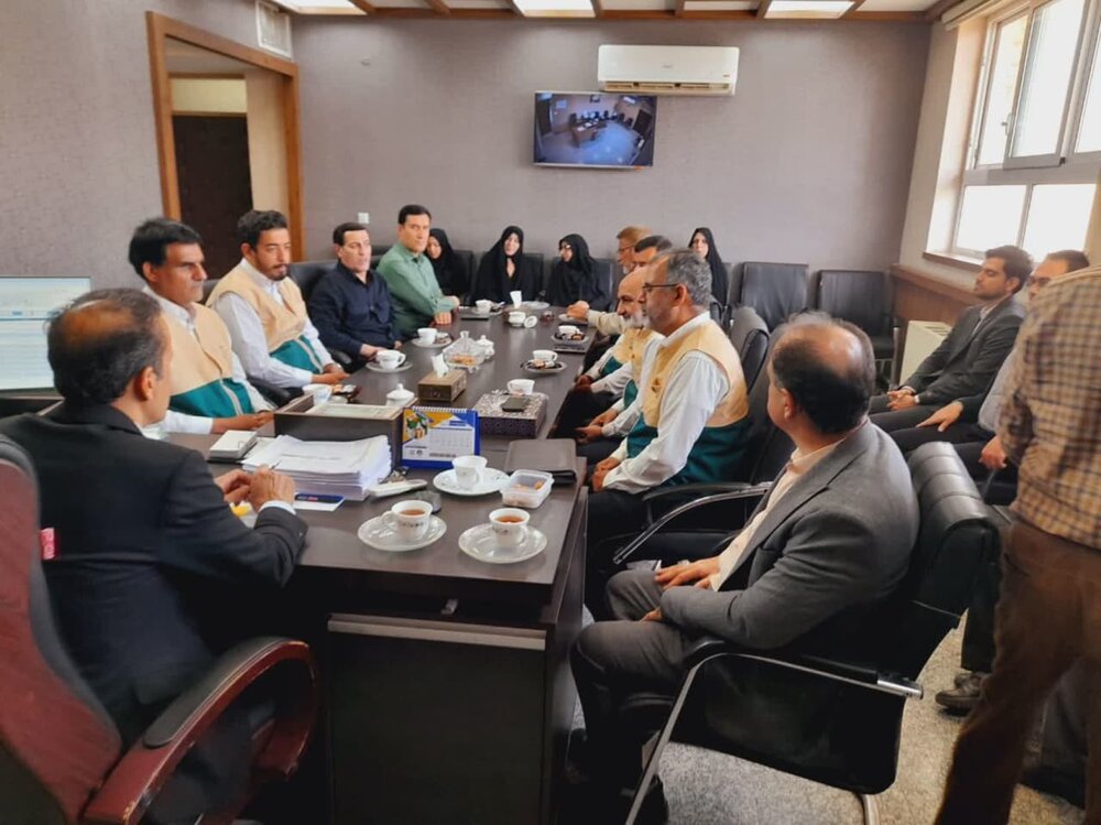 آیین سپاس معلم به همت خادمیاران آران و بیدگلی برگزار شد